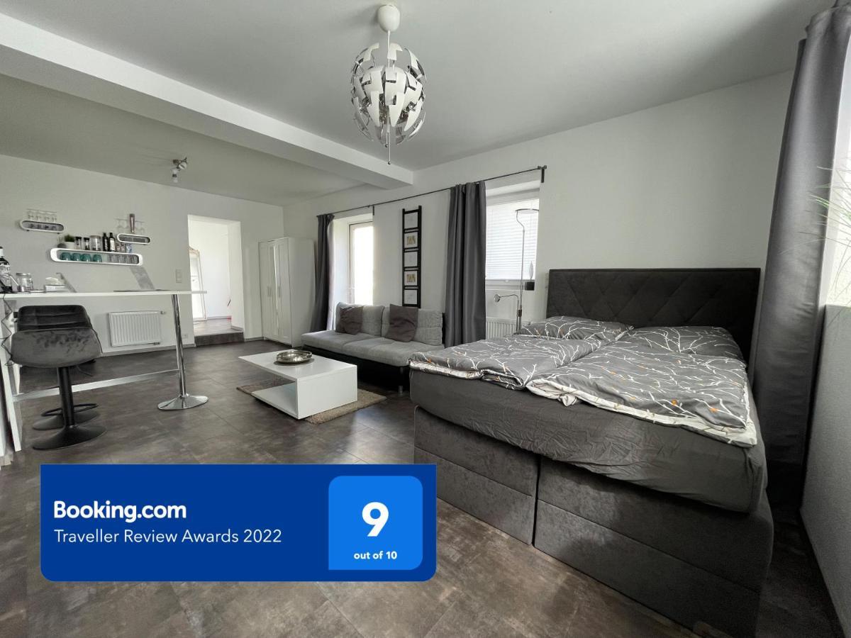 W1 - Kontaktloser 24H Check In, W-Lan, Netflix, Parkplatz, Kueche, Boxspring-Bett Bückeburg Zewnętrze zdjęcie